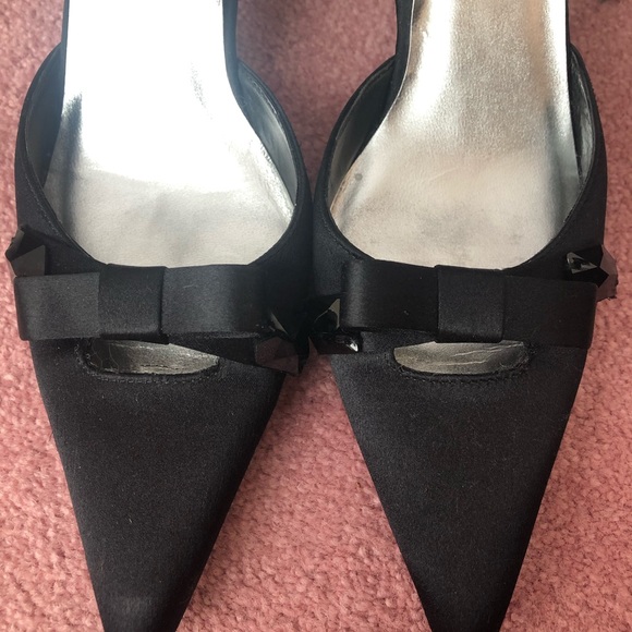 Stuart Weitzman Black Satin Slingback - Picture 6 of 6